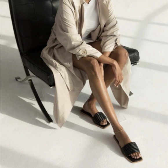 Dolce Vita Nyx Sandals flats black NEW SIZE‎ 10 chic old money - Picture 1 of 6